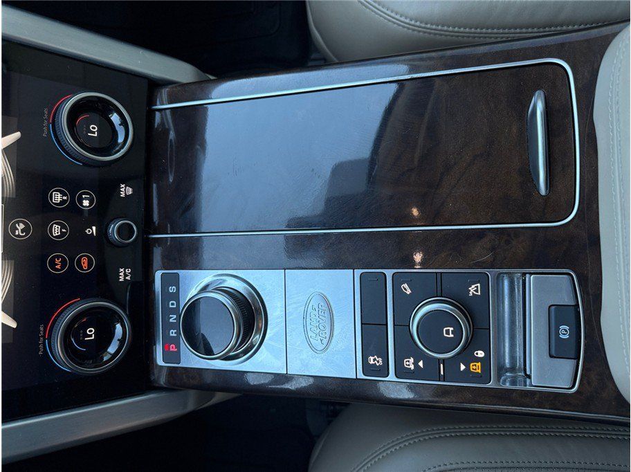 Used 2018 Land Rover Range Rover HSE AWD/4WD image 22