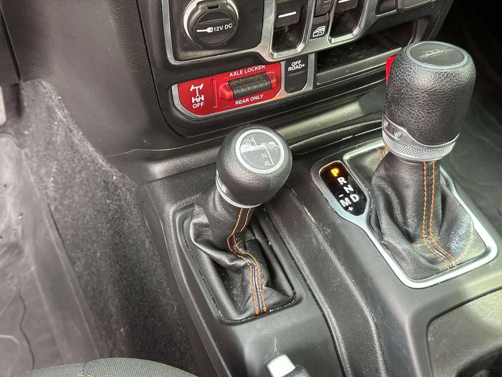 Used 2023 Jeep Gladiator Mojave w/ LED Lighting Group AWD/4WD image 30