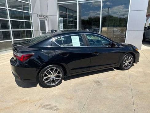 Used 2019 Acura ILX FWD image 8