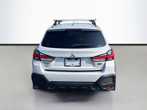 Used 2024 Mitsubishi Outlander Sport ES AWD/4WD image 4