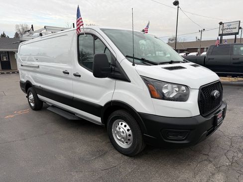 Used 2023 Ford Transit 250 Low Roof AWD image 4