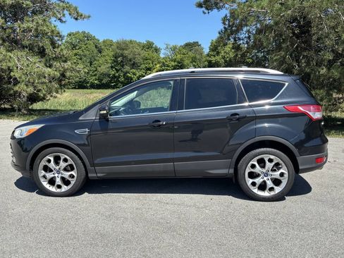 Used 2014 Ford Escape Titanium FWD image 3