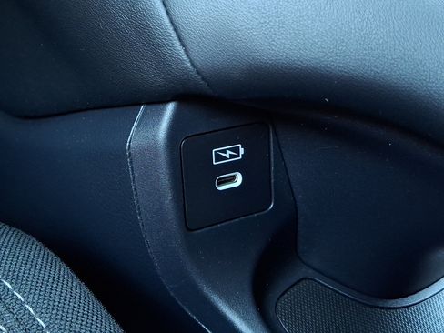 Used 2024 Honda HR-V LX image 25
