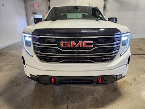 Used 2025 GMC Sierra 1500 AT4 image 7