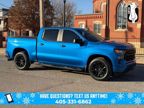 Used 2024 Chevrolet Silverado 1500 Custom w/ Dark Appearance Package image 1