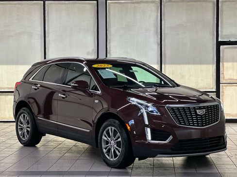 Used 2023 Cadillac XT5 Premium Luxury w/ Technology Package AWD/4WD image 1