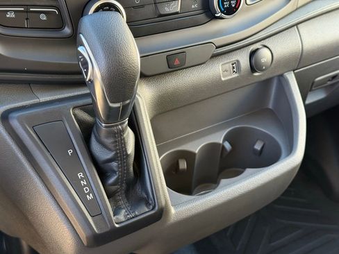 New 2025 Ford Transit 250 148 Medium Roof image 10