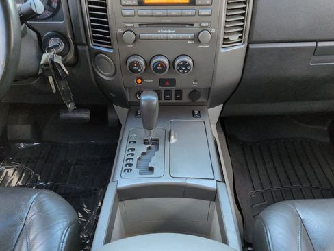 Used 2004 Nissan Titan LE w/ (Tow) Big Tow Pkg RWD image 18