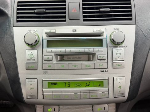 Used 2004 Toyota Solara SE Sport FWD image 21