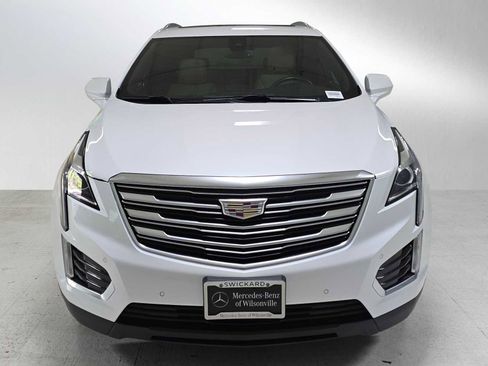 Used 2018 Cadillac XT5 Luxury w/ Driver Awareness Package image 8