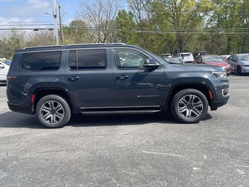 Used 2024 Jeep Wagoneer Series II w/ Flexible Seating Group image 2