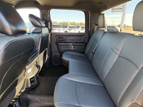 Used 2024 RAM 5500 Tradesman w/ Chrome Appearance Group image 10