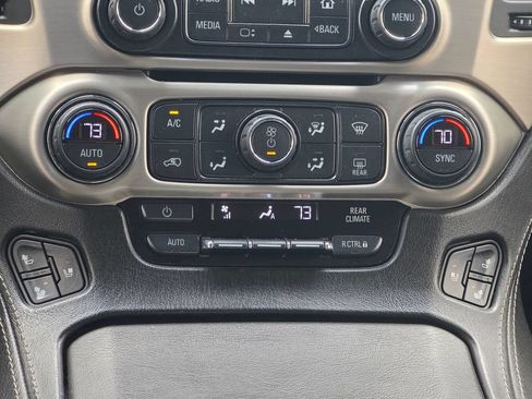 Used 2019 GMC Yukon XL Denali w/ Denali Ultimate Package AWD/4WD image 16