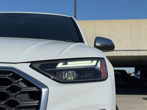 Used 2024 Audi SQ5 Premium image 3