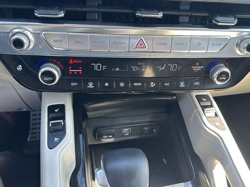 Used 2023 Kia Telluride SX image 11