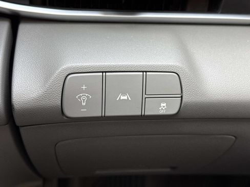Used 2023 Hyundai Elantra SEL w/ Convenience Package FWD image 14