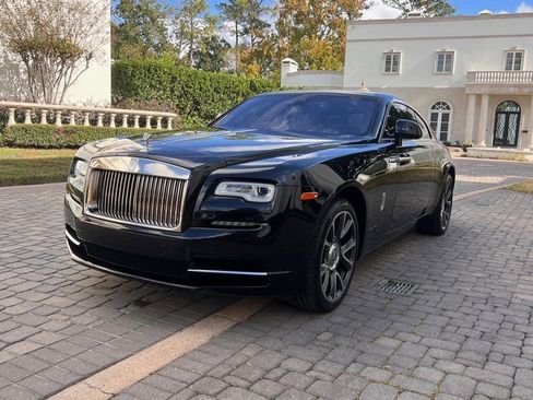 Used 2019 Rolls-Royce Wraith image 2