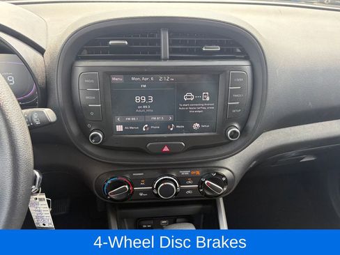 Used 2023 Kia Soul LX w/ LX Technology Package image 19