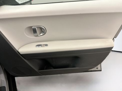Used 2024 Hyundai Ioniq 5 SEL image 34