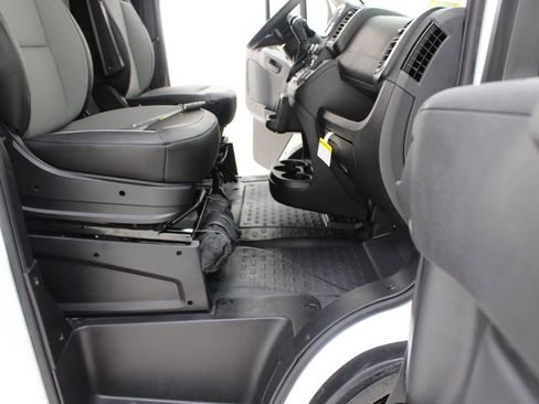 Used 2024 RAM ProMaster 2500 w/ Quick Order Package 22G SLT FWD image 19
