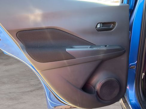 Certified 2022 Nissan Kicks S FWD image 18