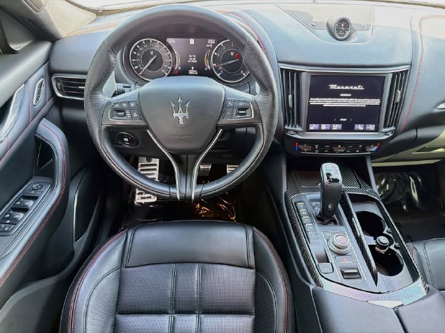 Used 2024 Maserati Levante Modena Ultima AWD/4WD image 17