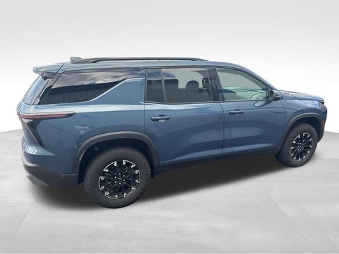 Used 2024 Chevrolet Traverse Z71 w/ Enhanced Driving Package image 7