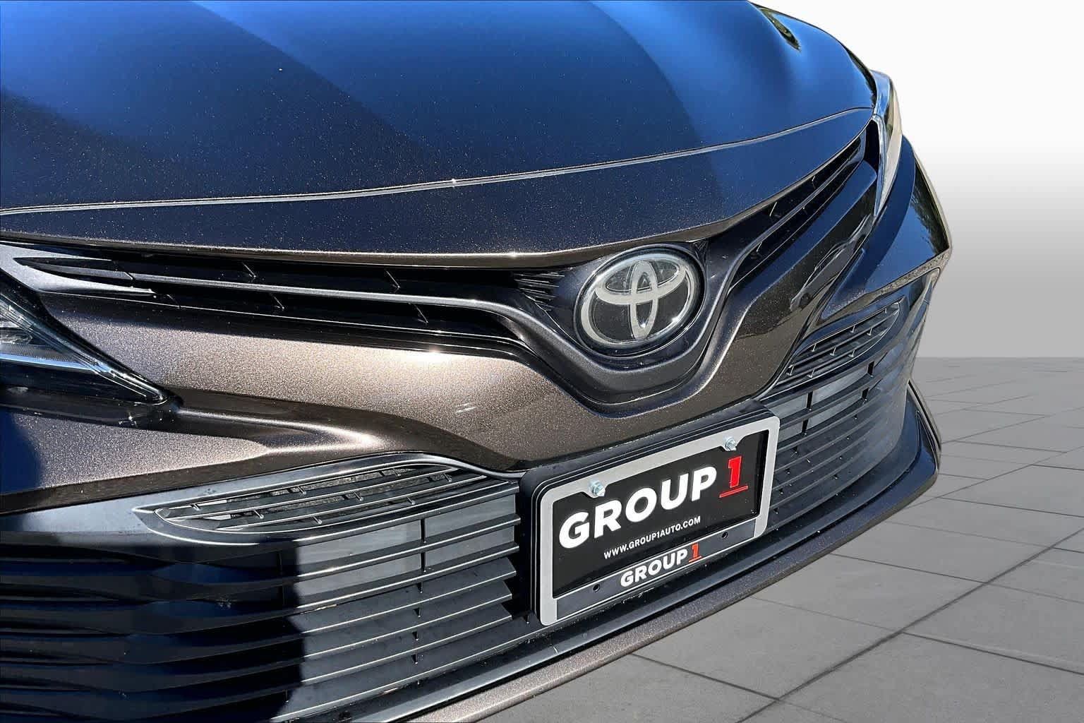 Used 2018 Toyota Camry LE FWD image 32