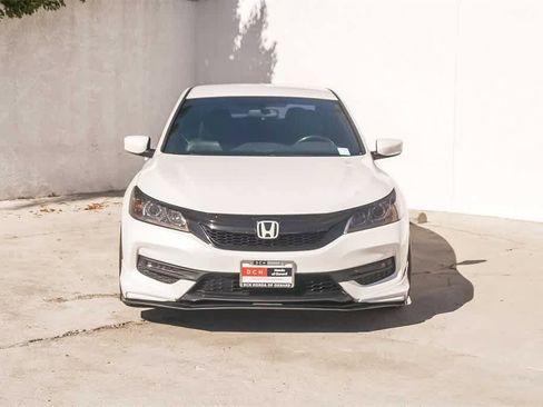 Used 2017 Honda Accord Sport Special Edition image 2