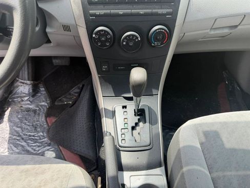 Used 2009 Toyota Corolla FWD image 10