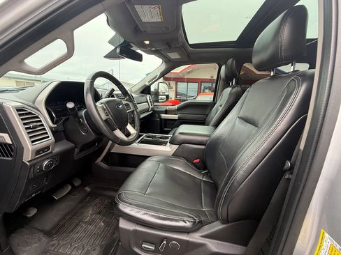 Used 2017 Ford F350 Lariat w/ Lariat Ultimate Package image 9