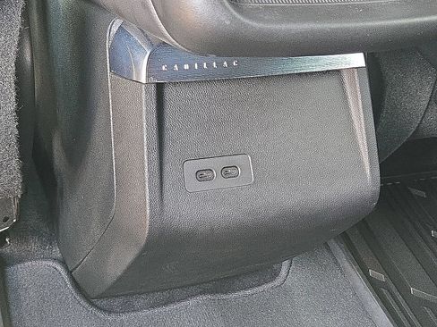 Used 2024 Cadillac Lyriq Sport RWD image 17