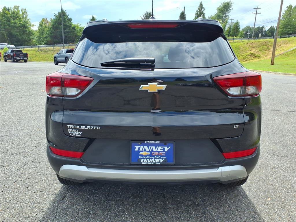 Used 2025 Chevrolet TrailBlazer LT AWD/4WD image 4