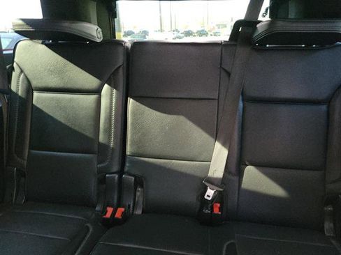 Used 2021 GMC Yukon XL Denali w/ Denali Premium Package image 10