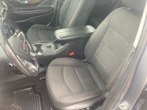 Certified 2019 GMC Terrain SLE w/ Driver Convenience Package FWD image 20