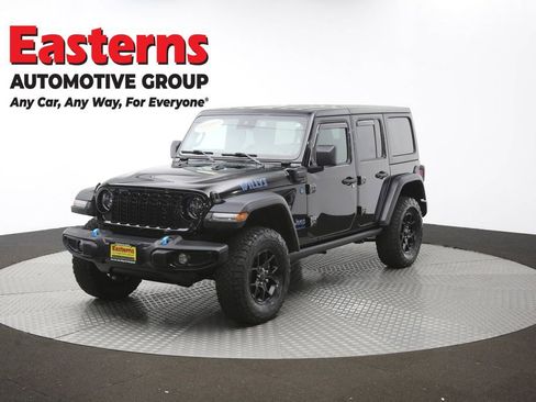Used 2024 Jeep Wrangler Unlimited AWD/4WD image 57