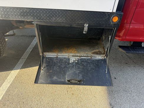 Used 2019 Ford F550 2WD SuperCab Super Duty w/ XL Value Package image 16