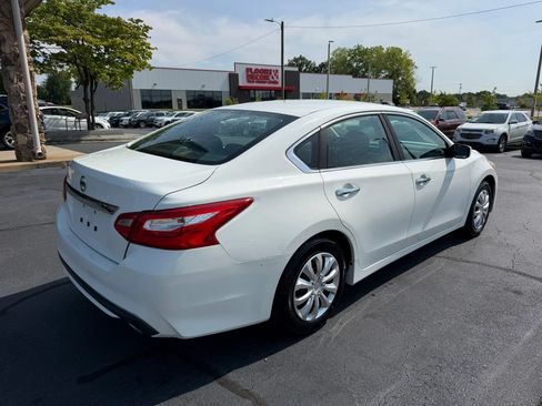 Used 2016 Nissan Altima 2.5 S w/ Power Driver Seat Package FWD image 7