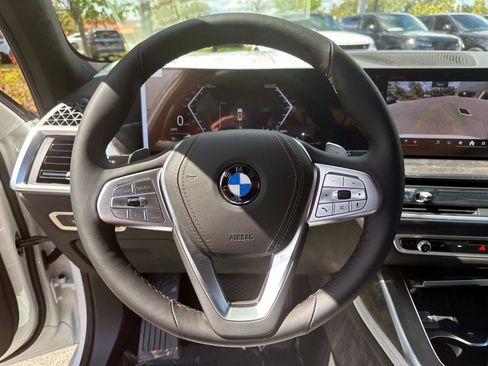 New 2026 BMW X7 xDrive40i image 25