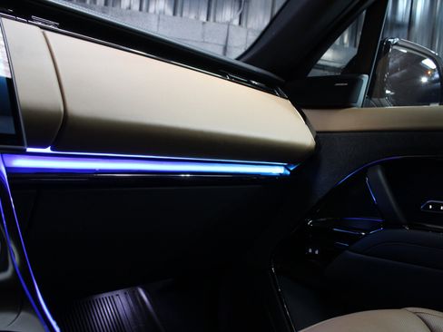 Used 2023 Land Rover Range Rover Sport SE Dynamic image 68