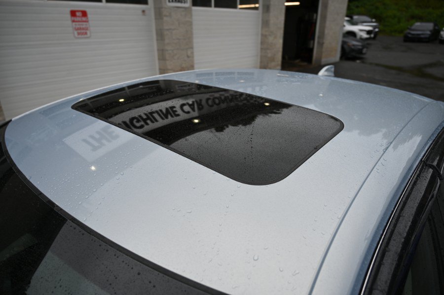 Used 2023 Honda Civic EX image 9