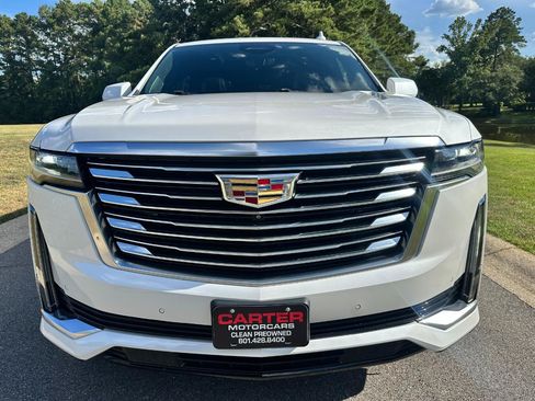 Used 2022 Cadillac Escalade Premium Luxury Platinum AWD/4WD image 2