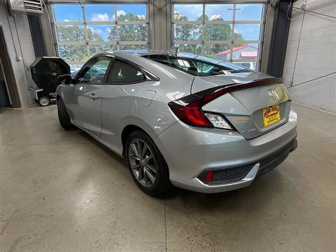 Used 2020 Honda Civic EX image 3