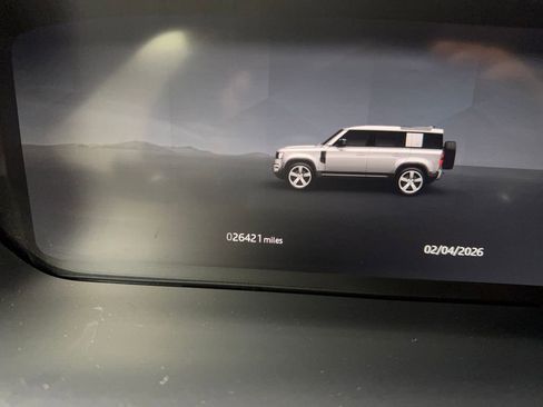 Used 2025 Land Rover Defender 110 S image 59