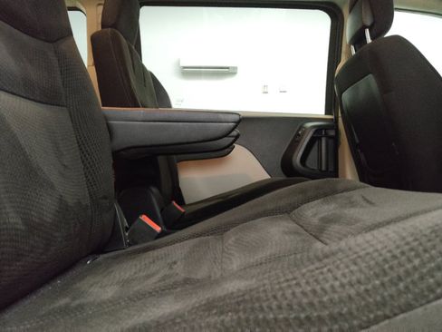 Used 2018 Dodge Grand Caravan SE w/ UConnect Hands-Free Group FWD image 19