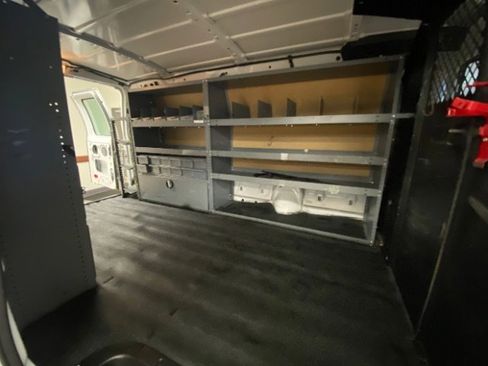 Used 2014 Ford E-250 and Econoline 250 w/ Power Group image 15