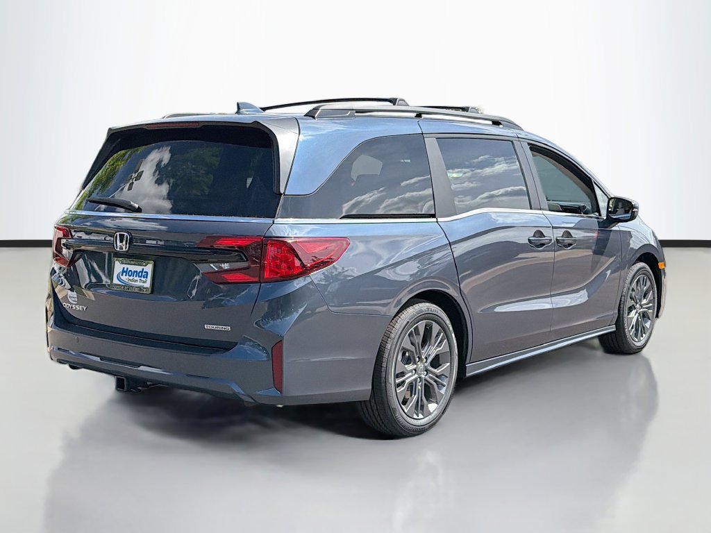 New 2026 Honda Odyssey Touring image 5