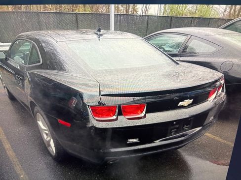 Used 2010 Chevrolet Camaro SS RWD image 2