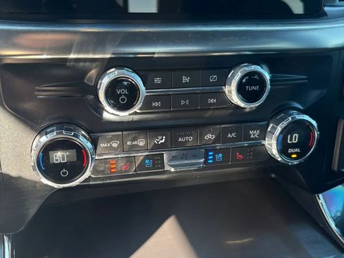 Used 2021 Ford F150 Lariat image 27