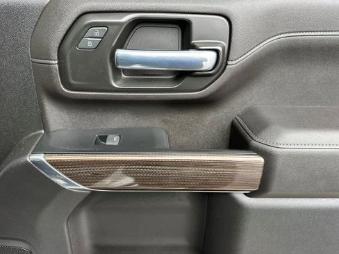 Used 2023 Chevrolet Silverado 2500 LT w/ Convenience Package image 18